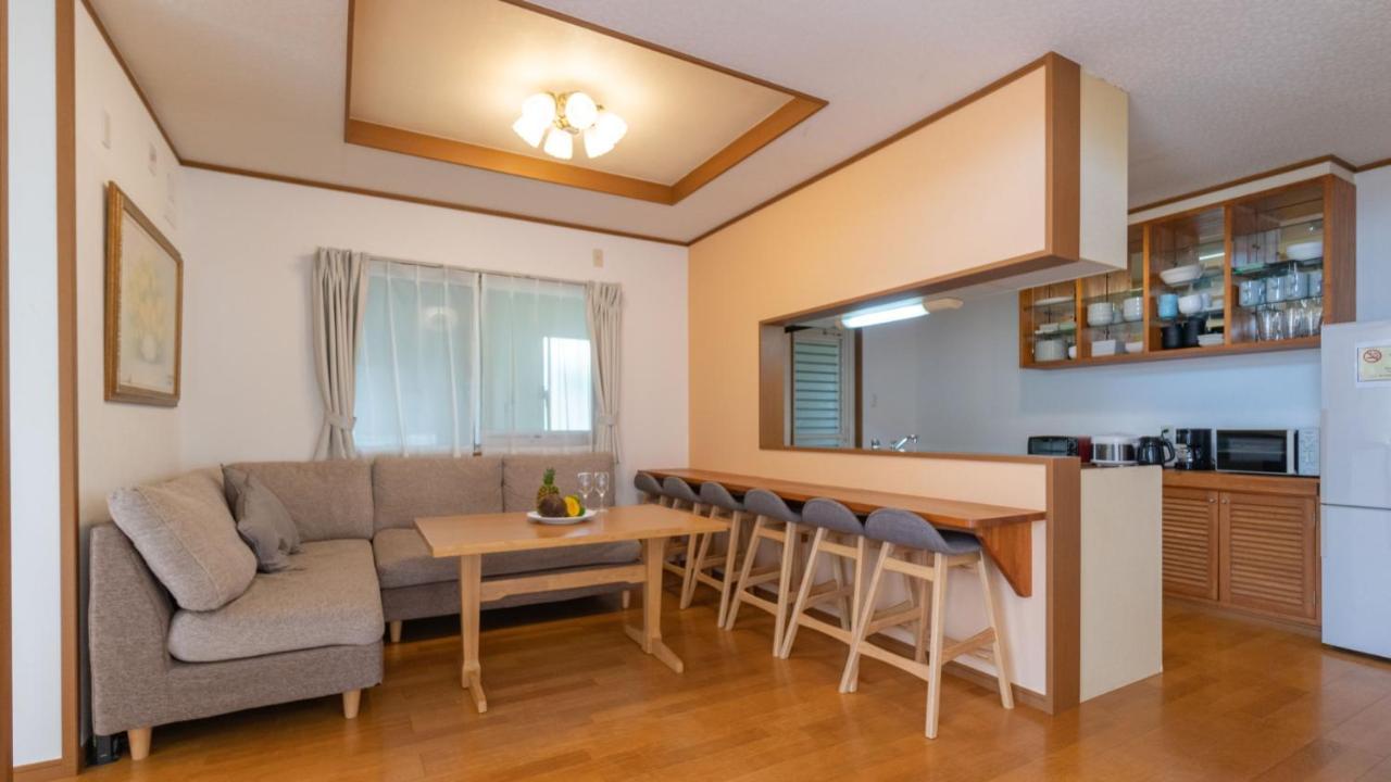 Guesthouse Akabana Miyakojima  Eksteriør billede