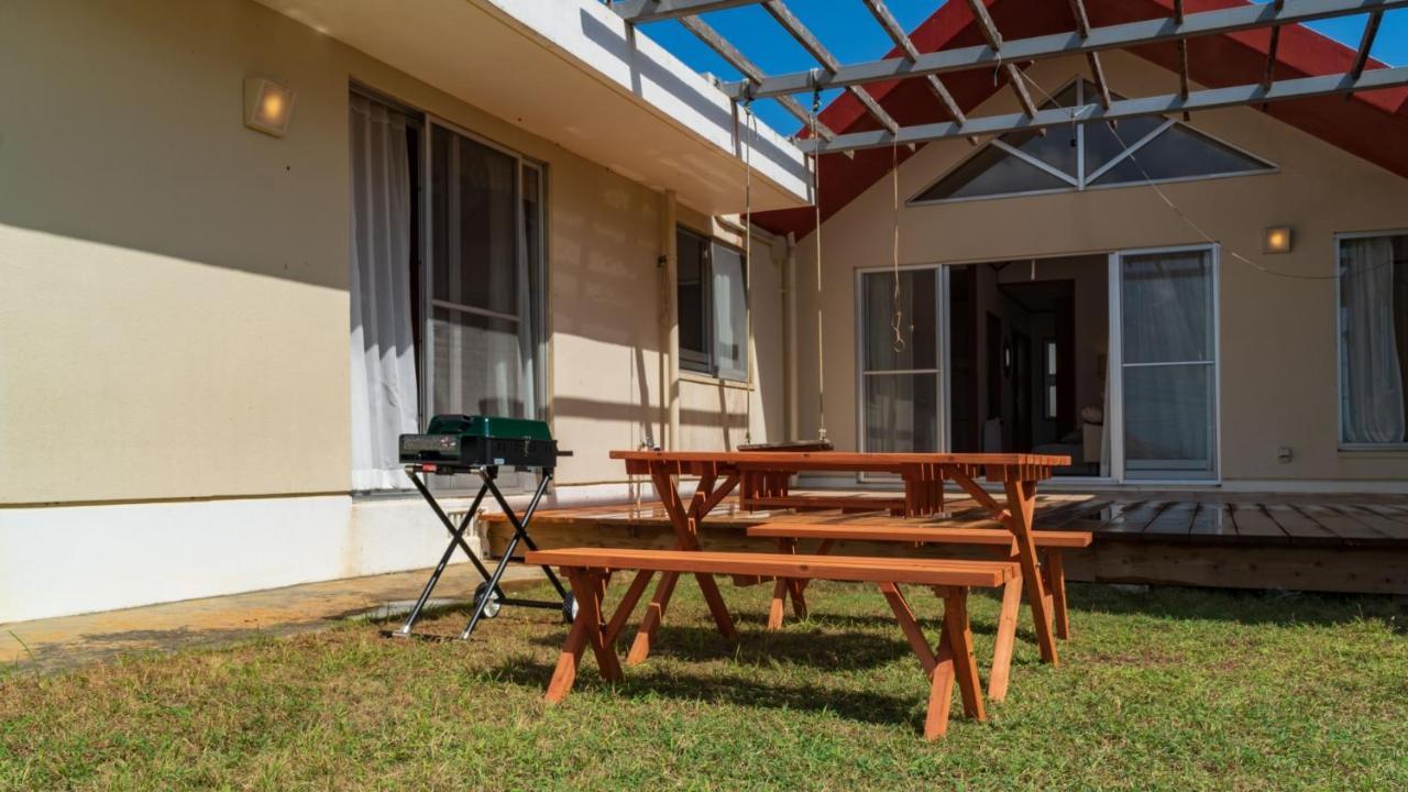 Guesthouse Akabana Miyakojima  Eksteriør billede